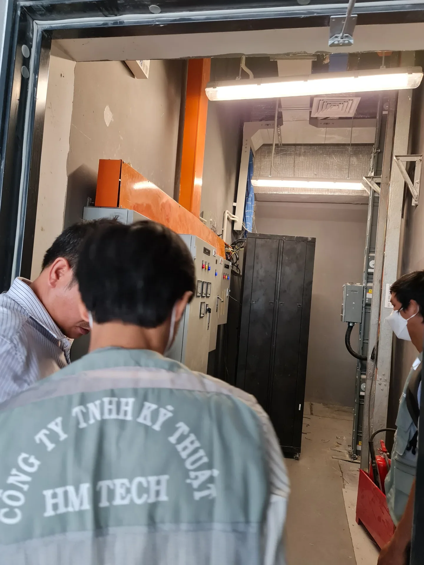 Cung cấp và lắp đặt Tủ điện nguồn KV Bếp Tòa nhà CMC