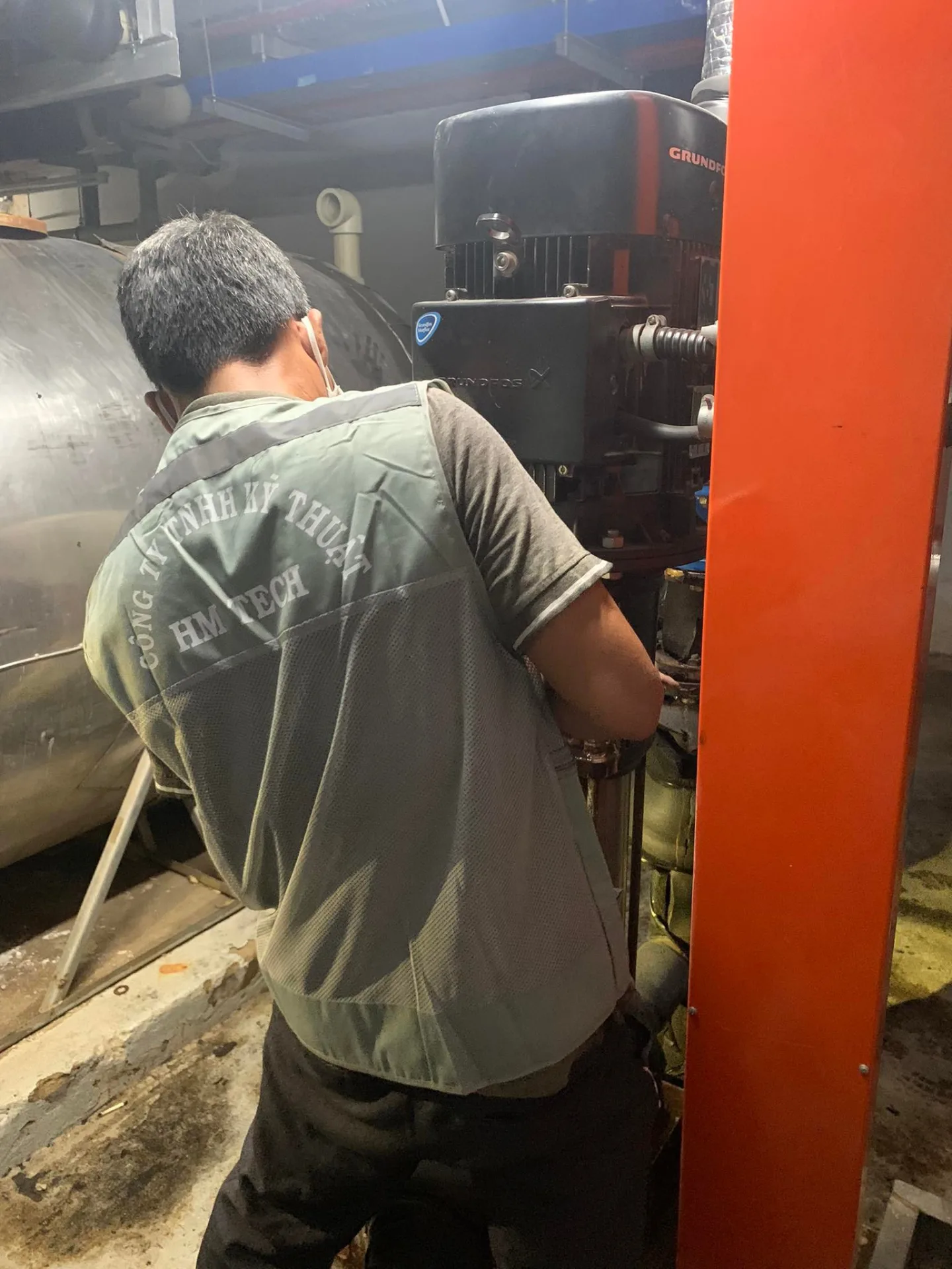 Thay thế Phốt bơm nước Grunfoss